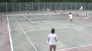 tenis culo desnudo